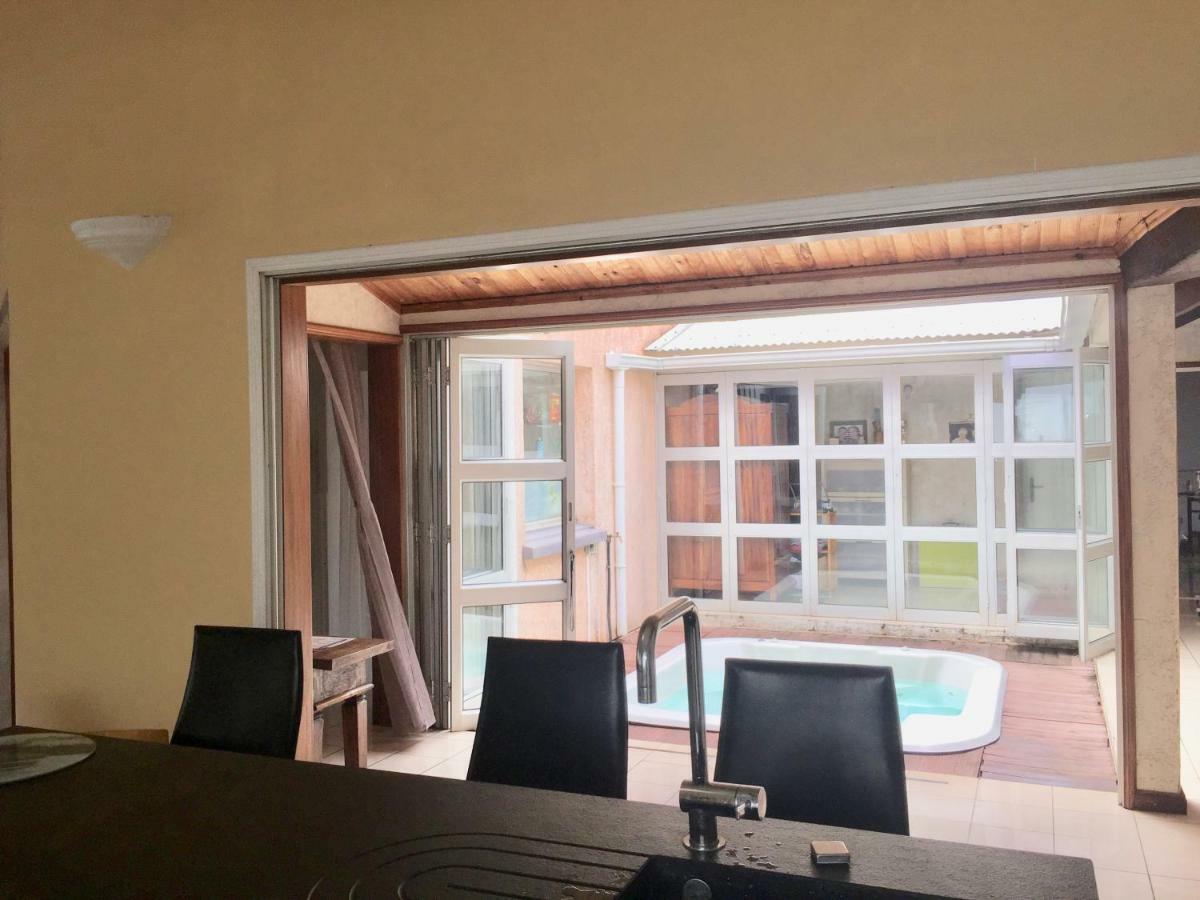 Sun Villa Chambre Chez L Habitant Saint-Denis Eksteriør bilde